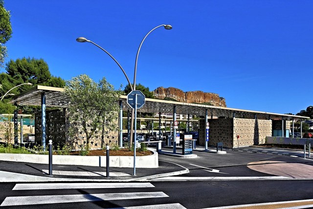 Parc de Stationnement Les Mimosas